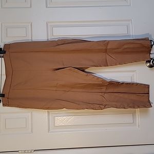 Camel Straight Leg Capri Slacks